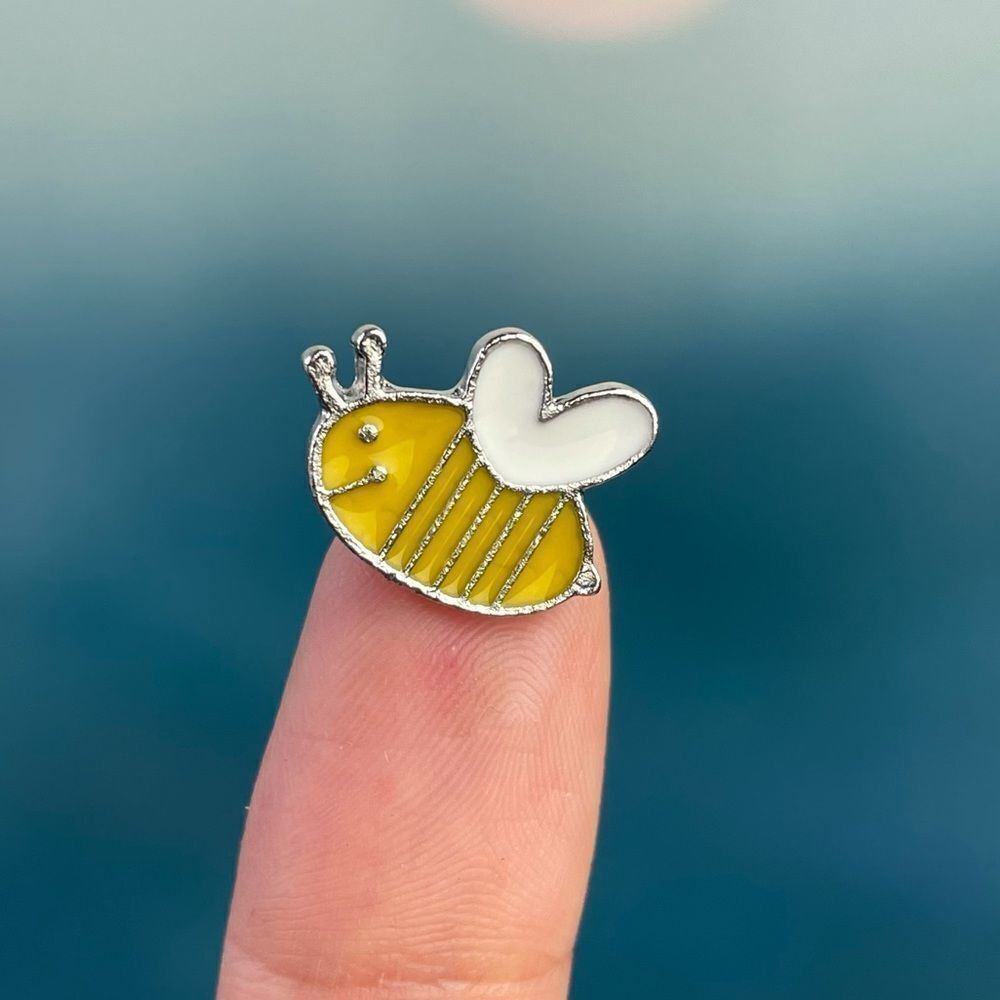 Small Bumble Bee R Enamel Pin/ Brooch Lapel